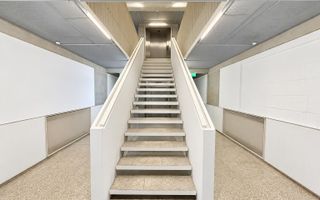 2 camere cu design industrial – un refugiu urban cu vedere spre gradina - Poză 3