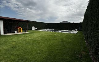 Vila lux cu piscina Sanmartin - Poză 10