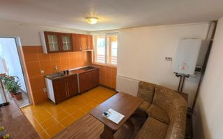 Vand Casa P+M 5 Camere-Curte si Strada Privata-Zona Catargiu - Poză 4