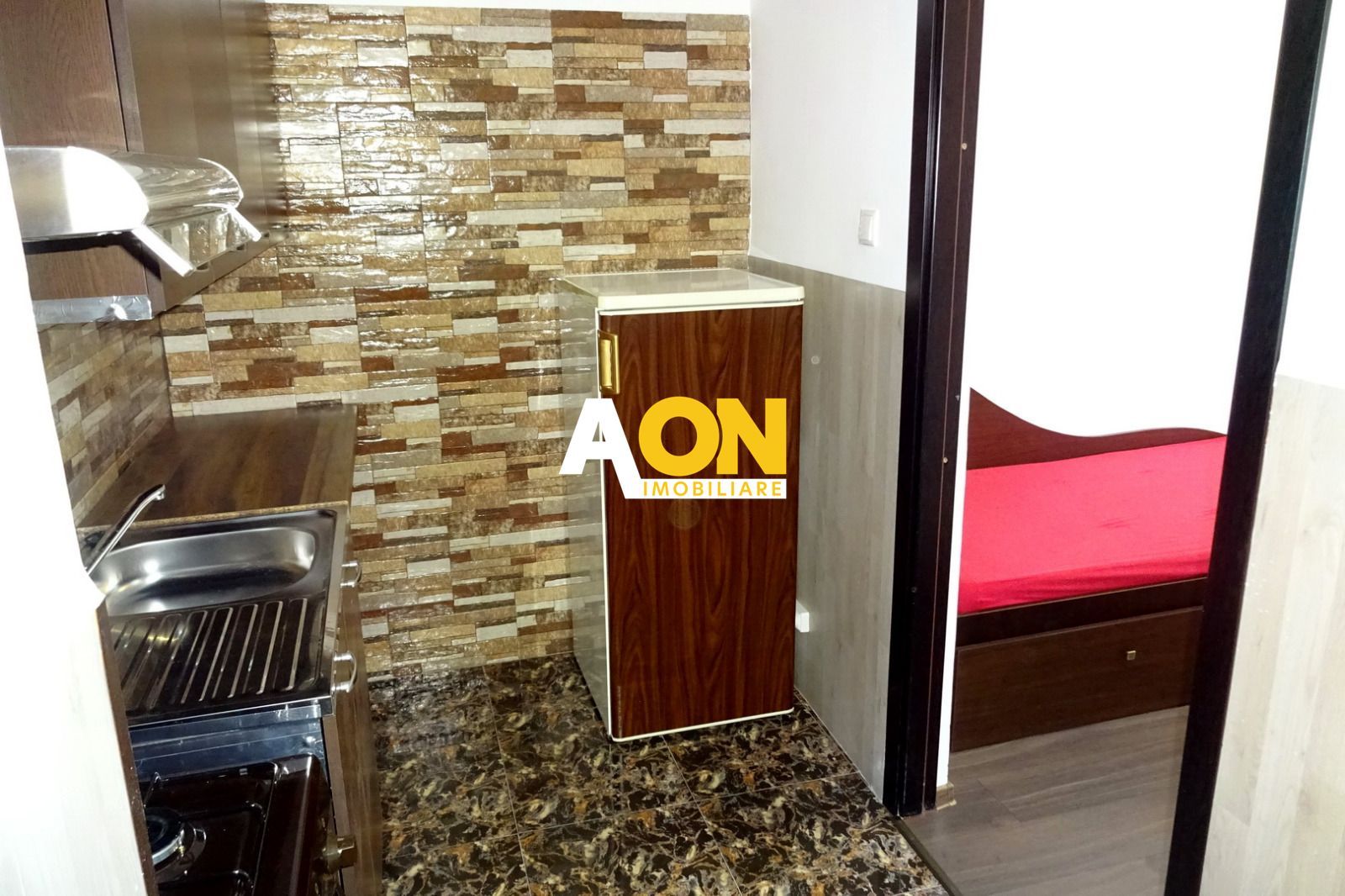 Apartament 4 Camere, Decomandat, 90 mp, Et.6, Zona Cetate - Poză 5