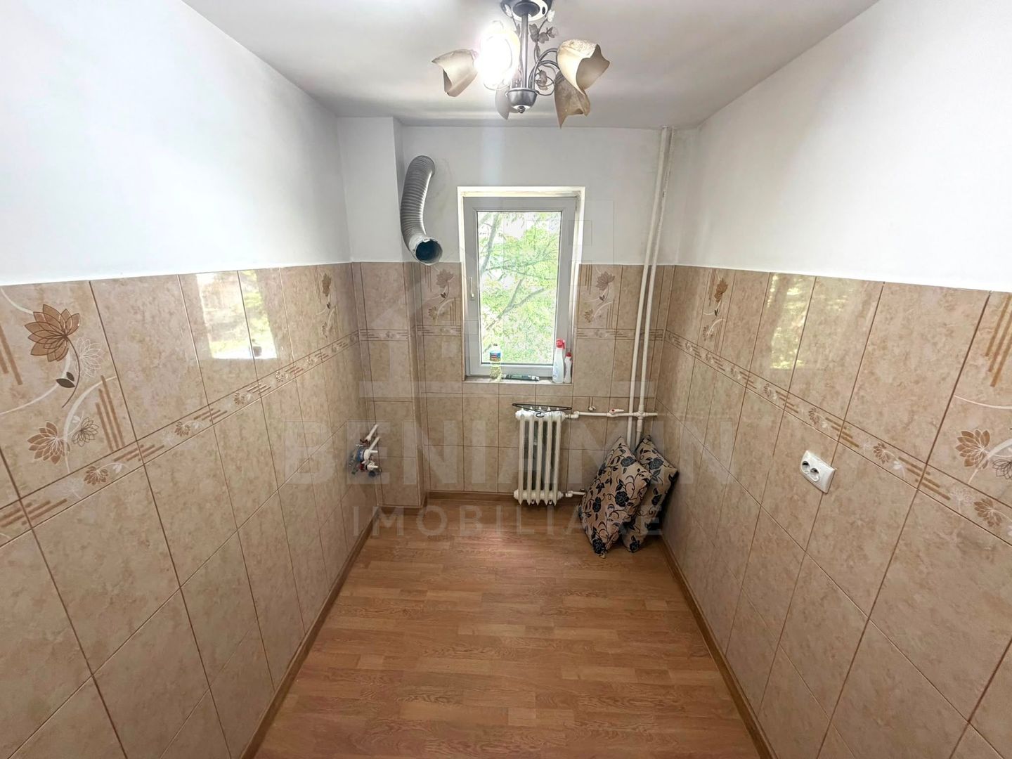 Apartament 2 camere etaj 1 cu teava de gaze 41mp Craiovita - Poză 4