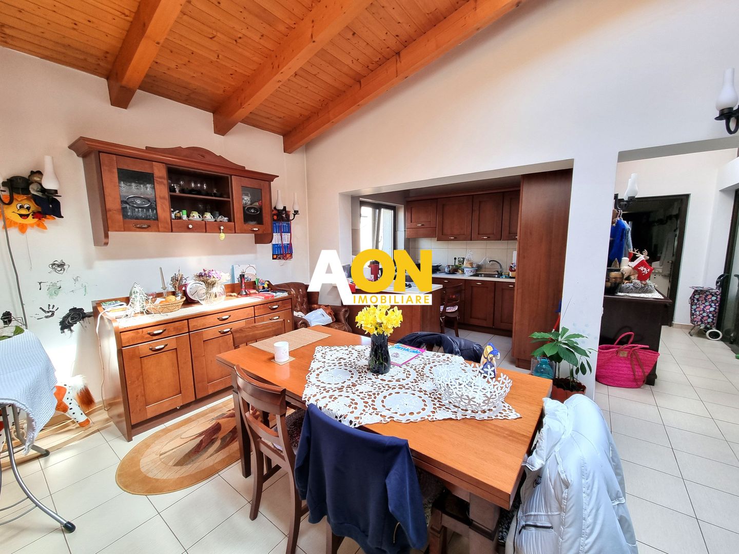 Casa de vanzare 5 camere, 980 teren, zona Piata Cetate - Poză 5