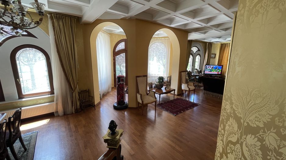 Domeniu vila Balotesti 4000 mp teren 60 m deschidere lac - Poză 23