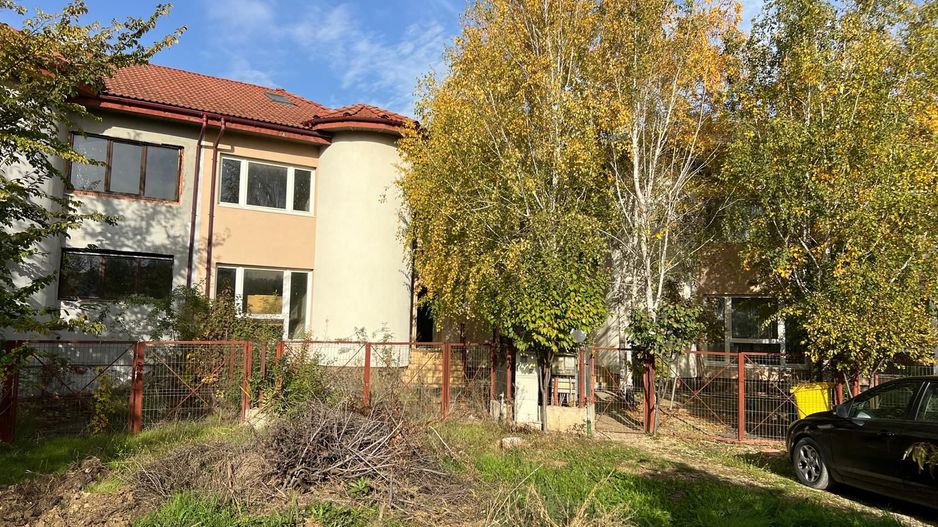 Casa la gri in Pipera  cu potential 1000 euro m2 - Poză 42