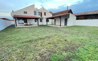 Casa moderna P+1E,spatioasa,teren 700 mp in Sacalaz - Poză 36