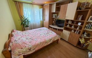 Apartament-3-Camere-Decomandat-56mp-Utili-Balcon-Etaj 3-Astra - Poză 4