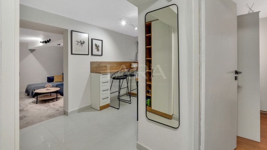 Garsonieră renovată integral, ideală pentru investiție sau regim hotel - Poză 4