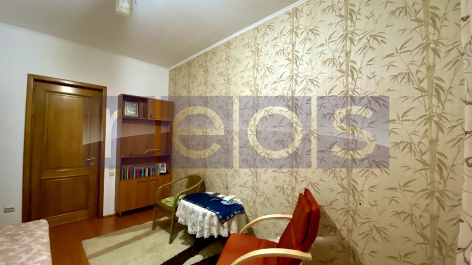 DE VANZARE 3 CAMERE 100 MP | BOXA 10 MP | SEBASTIAN | VULCAN CENTER - Poză 12