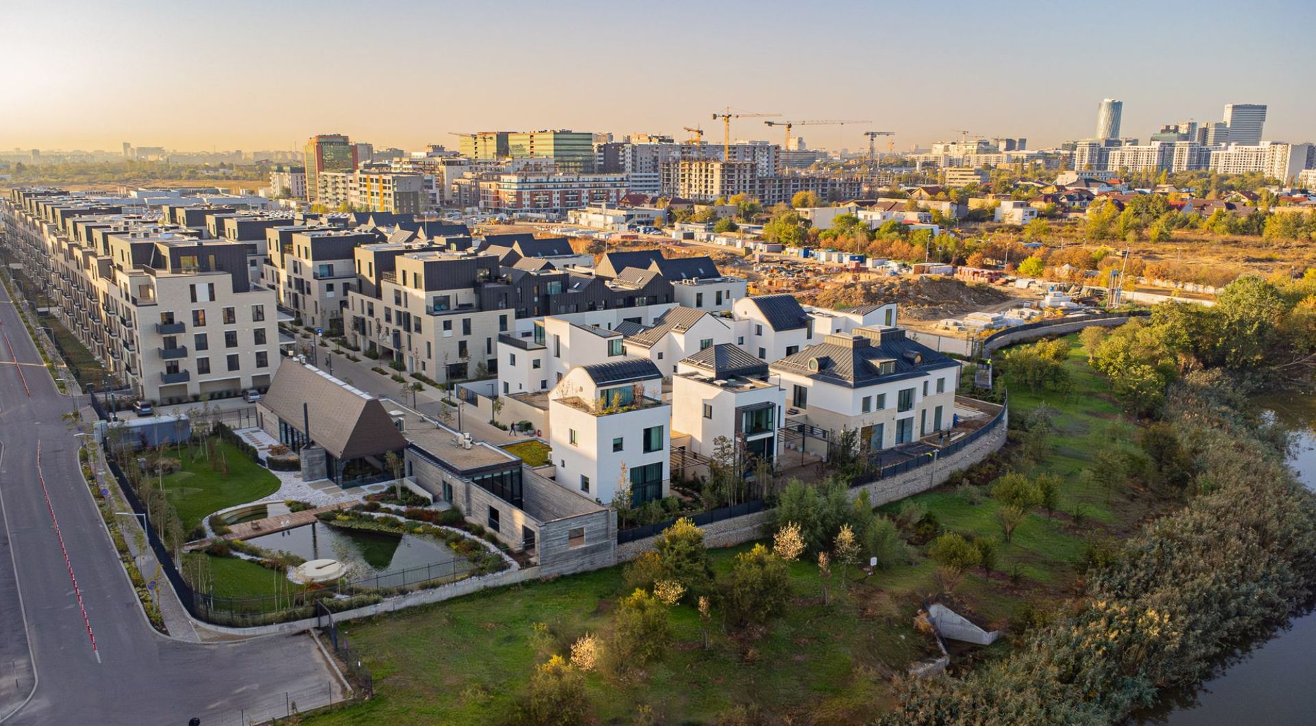 Avalon Estates - Poză 8