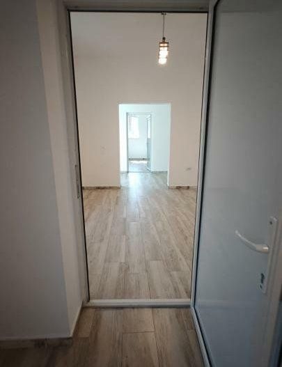 Casa de locuit sau Spatiu Comercial de Inchiriat Gara de Nord - Vulcanescu - Poză 5