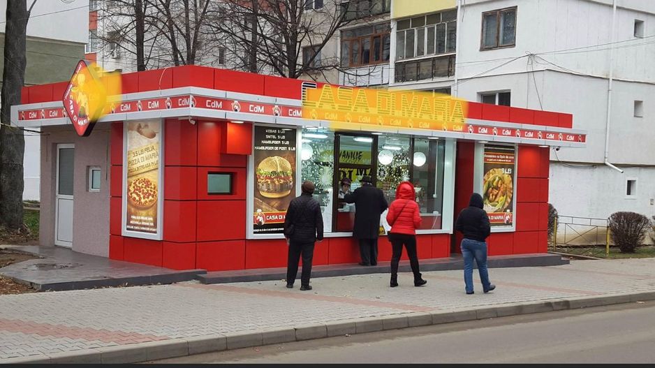 AFACERE la CHEIE, spațíu comercial stradal, zona CENTRU; - Poză 3