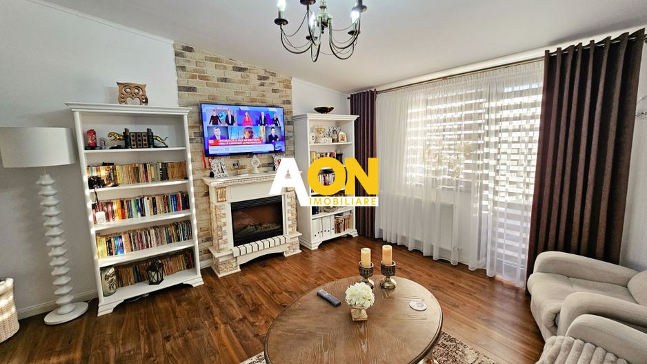 Apartament 3 camere, 94 mp + balcon 7,5 mp, bloc nou, Cetate - Poză 2