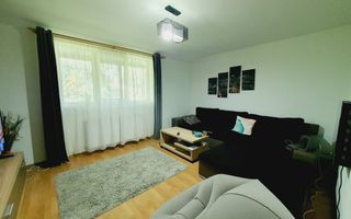 Apartament 3 camere in Cetate cu loc de parcare, curte si boxa - Poză 2