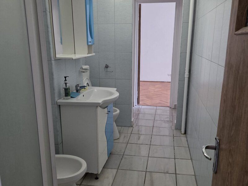 Apartament 2 camere zona Dristor - Piata Rm Sarat - Poză 9