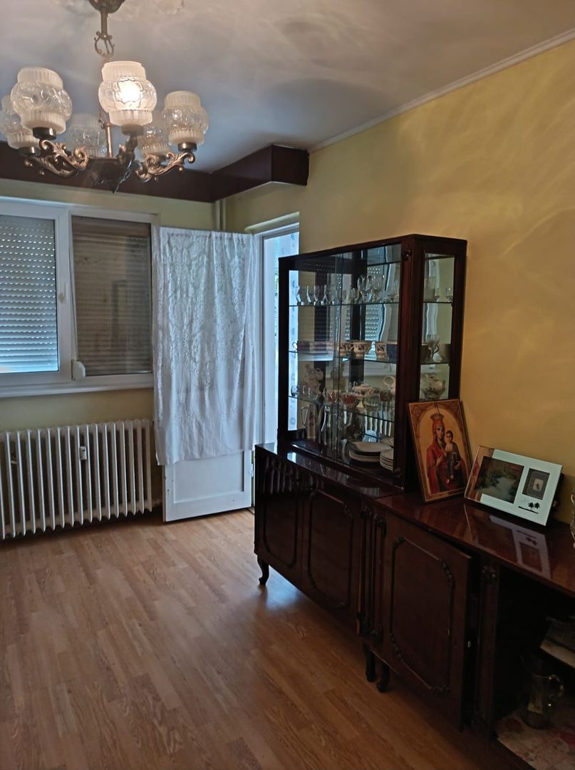 De vanzare apartament cu 2 camere, parter, micro 13 B, 60.000 euro - Poză 3