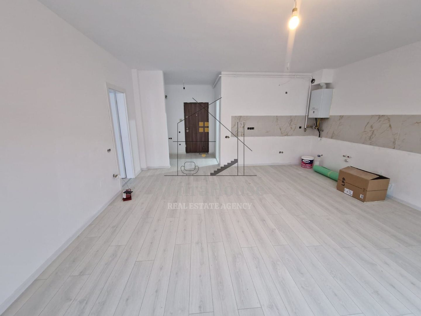 Apartament 2 camere, finisat, parcare, terasa 31 mp,  str Sub Cetate, Floresti - Poză 11