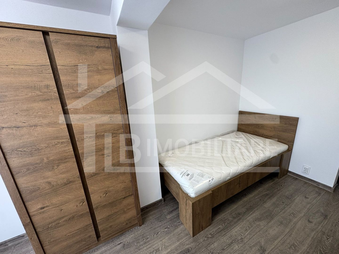 Apartament cu o camera, 30mp, Zona UMFST - Poză 2