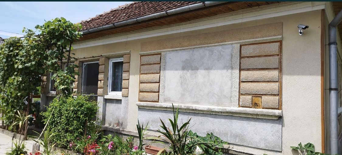 Casa si teren de vanzare - Poză 3