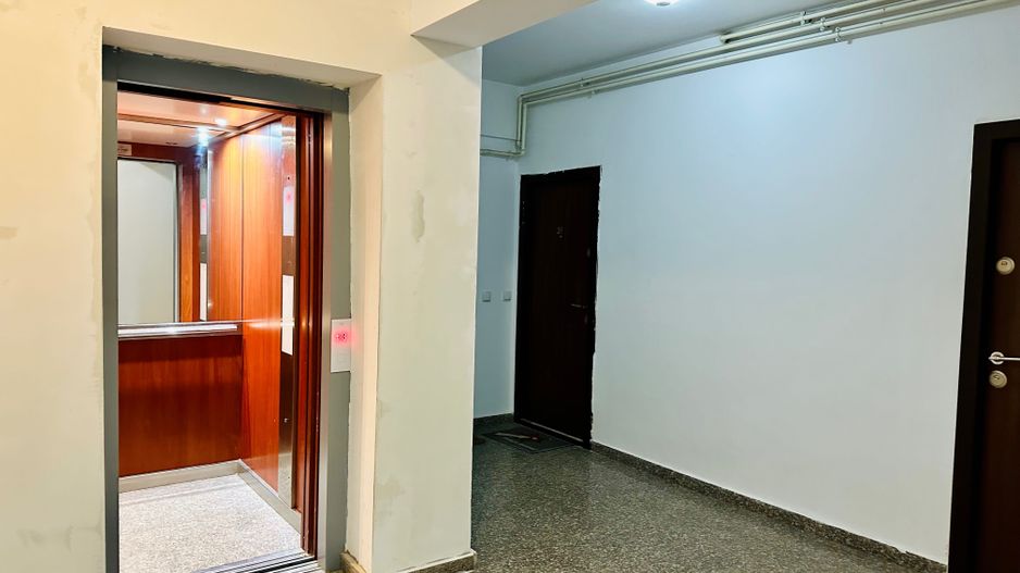 Apartament 2 camere Aviatiei, bloc 2016, terasă 13 mp, - Poză 4