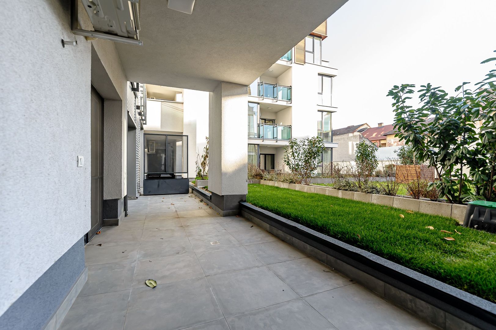 Apartament minunat cu grădină supraterană. - Poză 2
