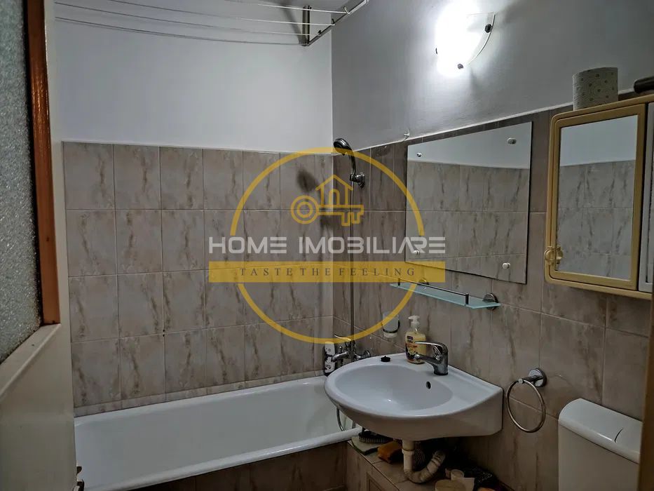 Zona Palas/ Apartament 3 camere/ Decomandat/ 72mp - Poză 5