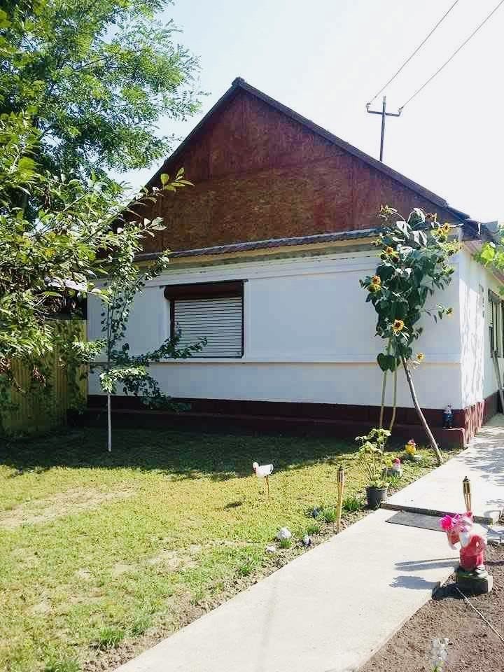 Casă + 2870 mp teren – oportunitate Ciocaia - Poză 1