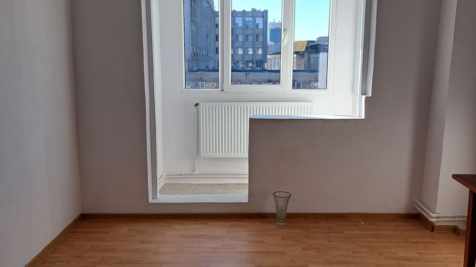 Apartament 4 cam dec Port, et 4/5,St 100mp,3 balcoane - Poză 5