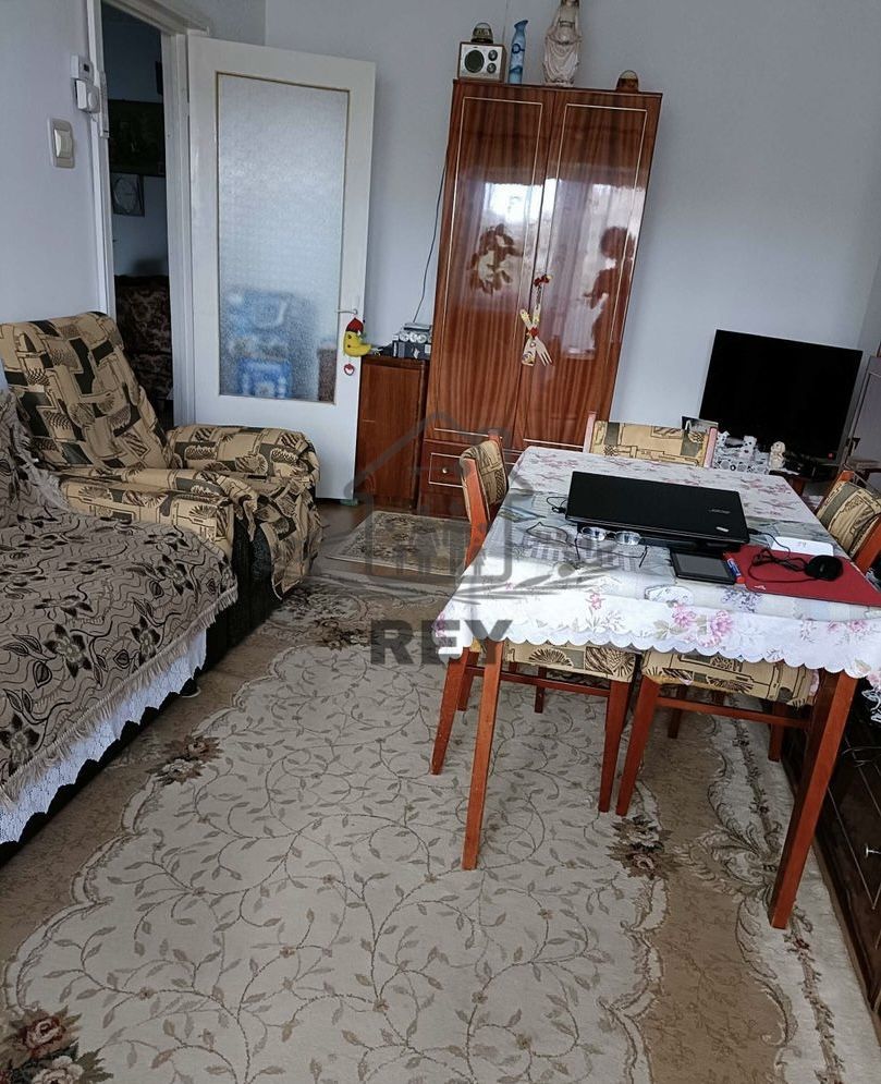 Apartament cu 3 camere de vânzare | Zona Valea Aurie, Sibiu - Poză 2