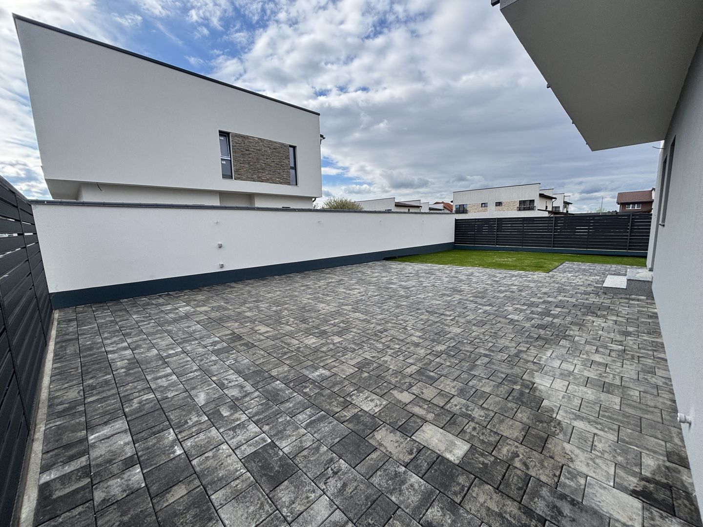 Casa cocheta 4 camere in Selimbar Triajului - Poză 30