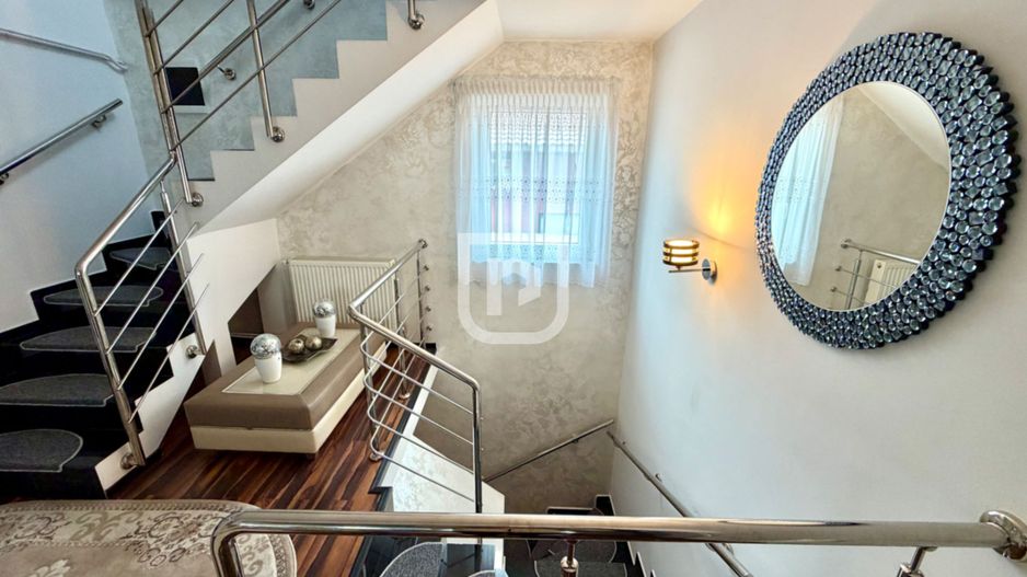Triplex LUX în centrul Frasin – complet mobilat - Poză 3