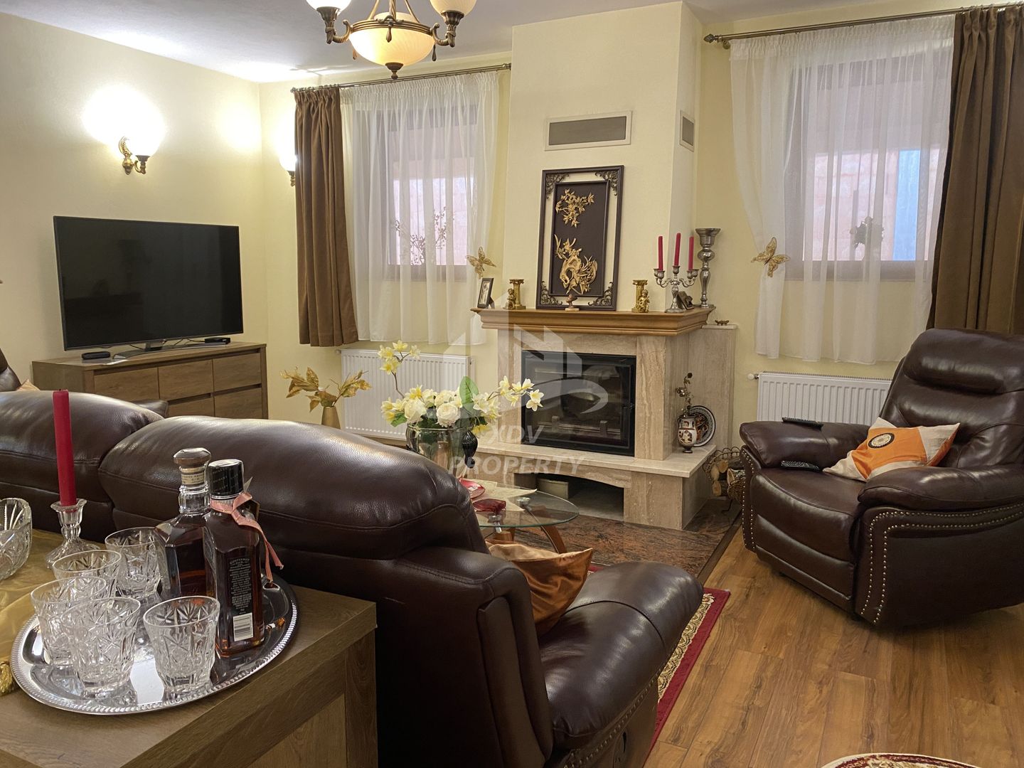 Vila  Frumoasa , Sibiu ,6 camere , 5 Bai , mobilata ,utilata - Poză 3