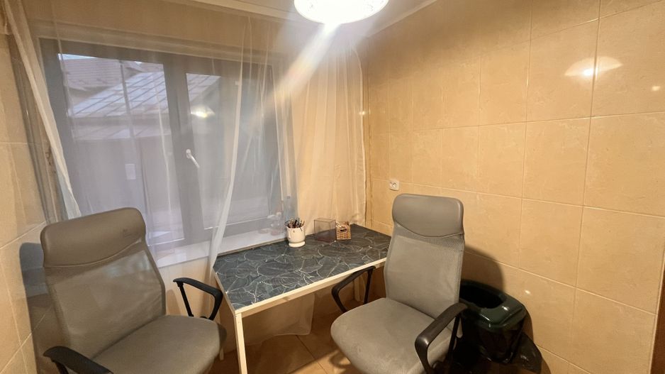 Apartament cu 3 Camere De Vânzare | Suceava /Central I 77.000Euro - Poză 8