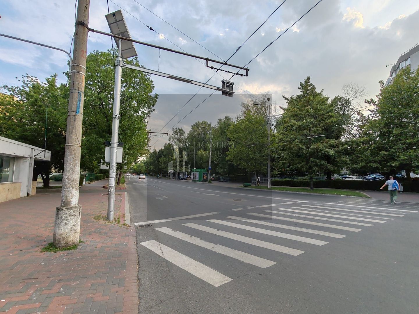 Garsoniera Metrou Costin Georgian, spatioasa, mobilata - Poză 18