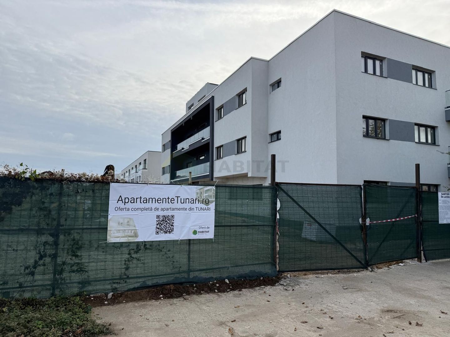 Apartament spațios de 3 camere la etaj, 74 mp utili + balcon – Tunari - Poză 3