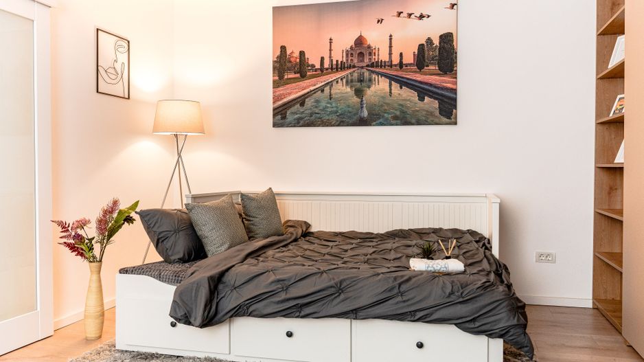 Apartament cu o camera în Piata Unirii cu boxa in CF - Poză 7