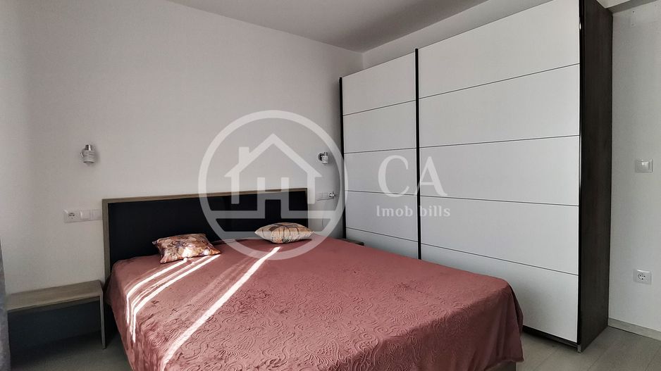 Apartament de inchiriat cu 3 camere in zona ultracentrala, Oradea - Poză 1