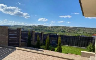 Casa ultrafinisata 199 mp utili garaj si teren 410 mp in Cisnadioara - Poză 5