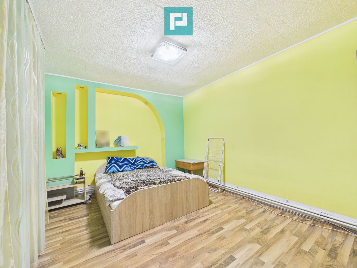 Apartament cu o camera, zona Parneava - Poză 6