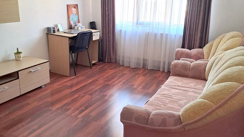 Apartament 2 camere decomandat, Cetate, Mercur, et.3 - Poză 2