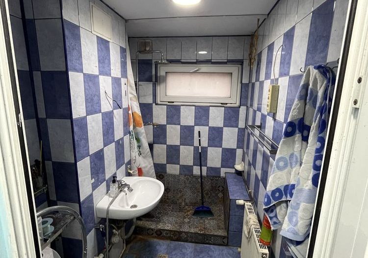 Apartament  4 camere de vanzare Apusului - Poză 3