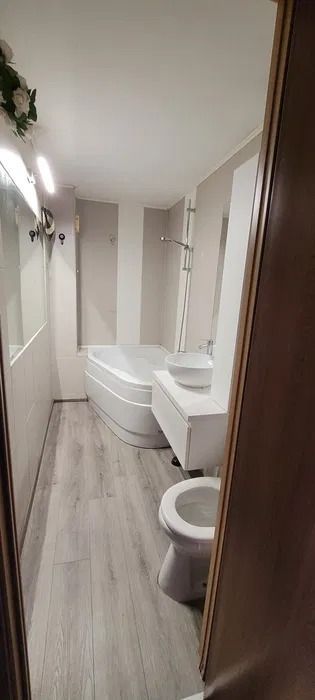 AP. 3 CAMERE VITAN, MASINA SPALAT VASE, BLOC REABILITAT, METROU - Poză 7