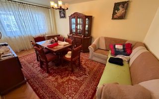 Apartament 3 camere, etaj 2 - Cugir - Poză 1
