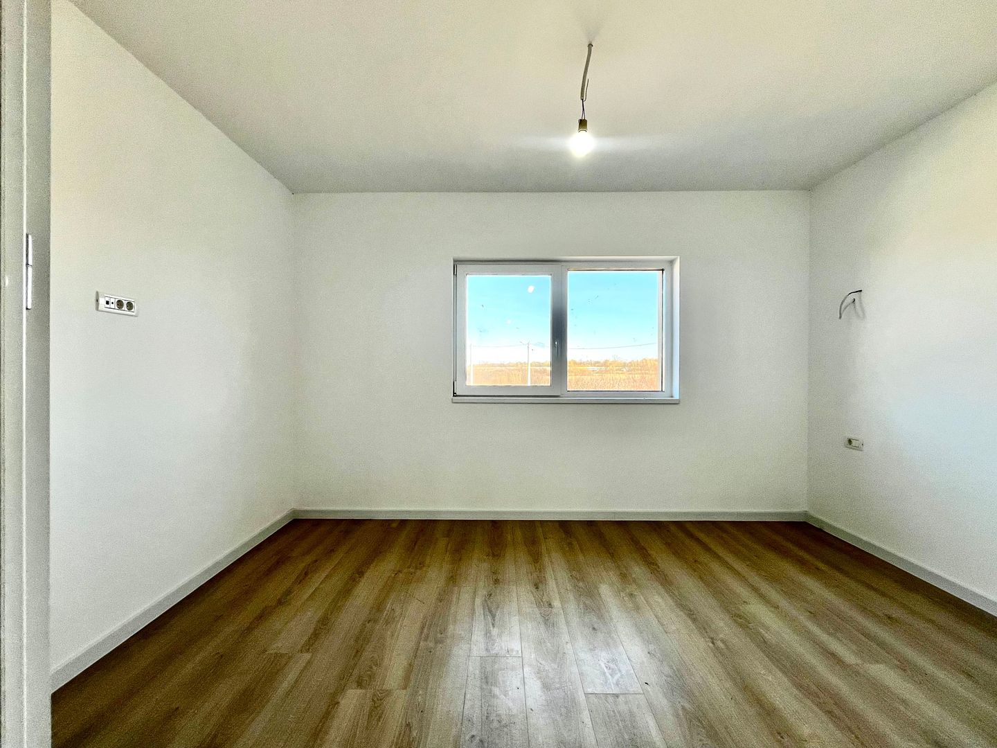Duplex modern, separat prin camera tehnica, in Ghiroda - zona Primărie - Poză 18