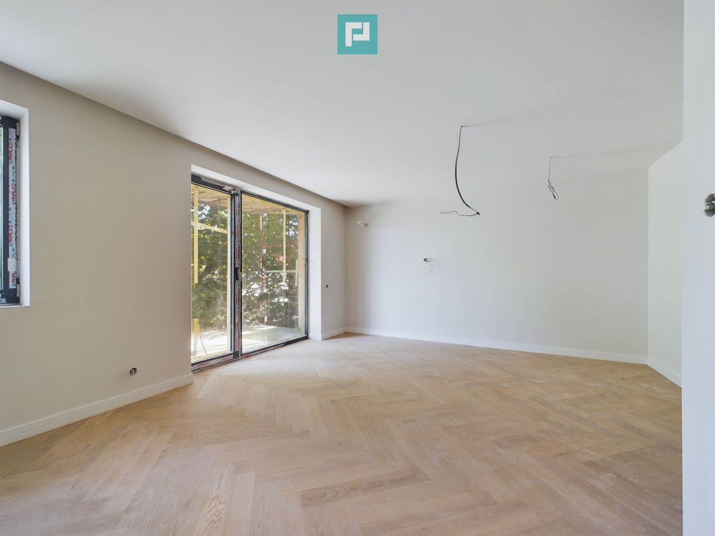 Apartament cu 2 Camere în Complex Nou Zonă Exclusivistă Nord - Poză 1