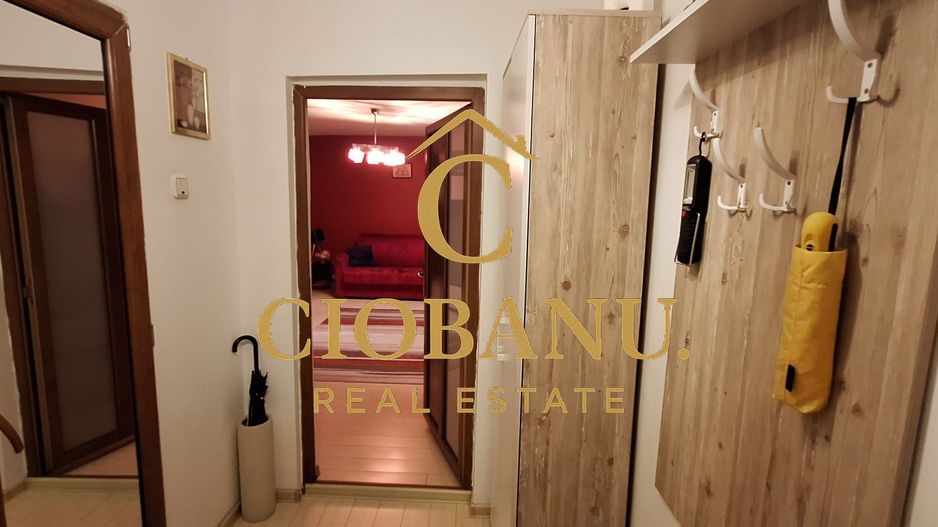 Apartament etaj 3/8 decomandat zona 1 Mai-Sara de vanzare - Poză 8
