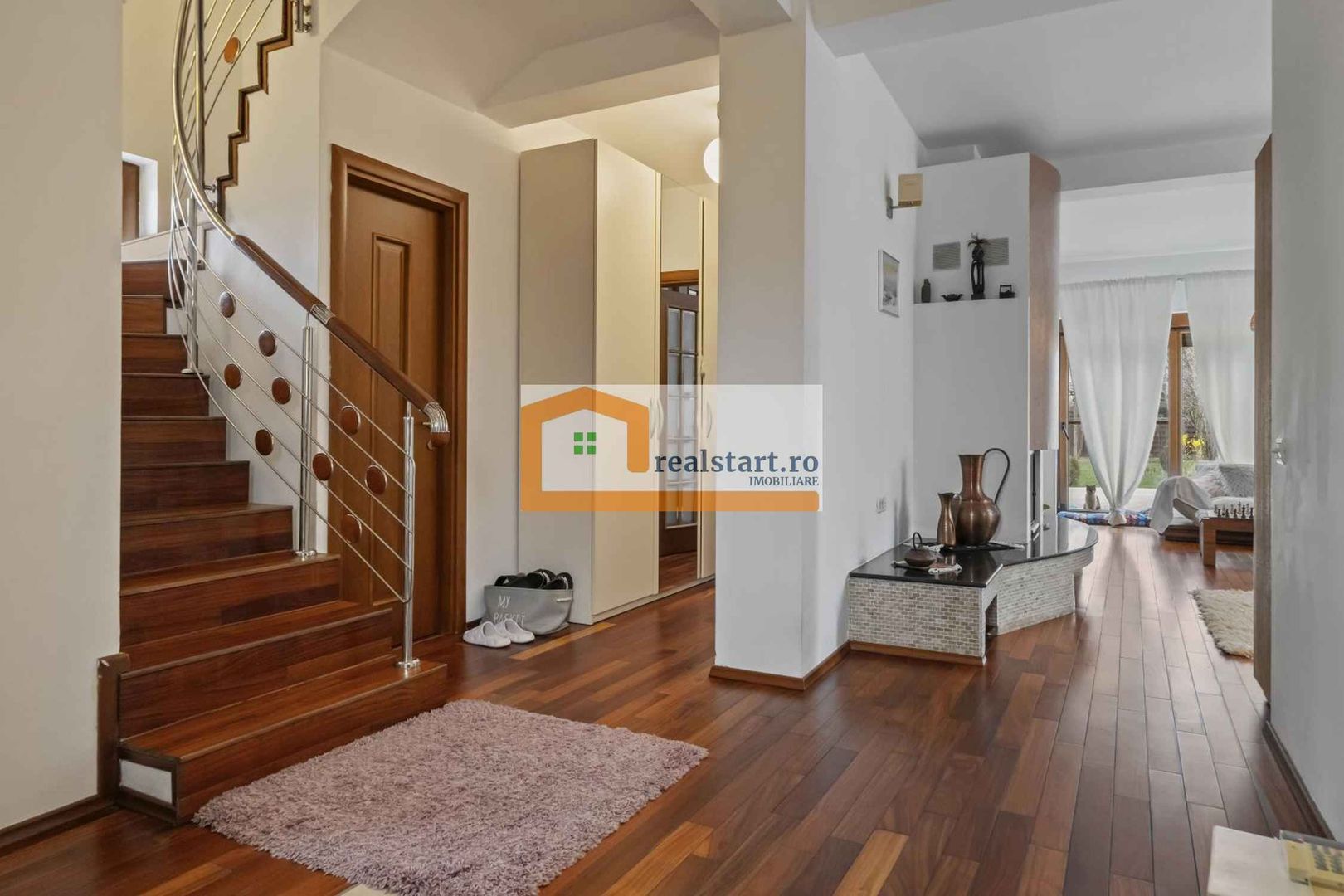 Langa Padurea Corbeanca, P+M, teren 780mp, terasa 35mp, mobilata&utilata - Poză 5