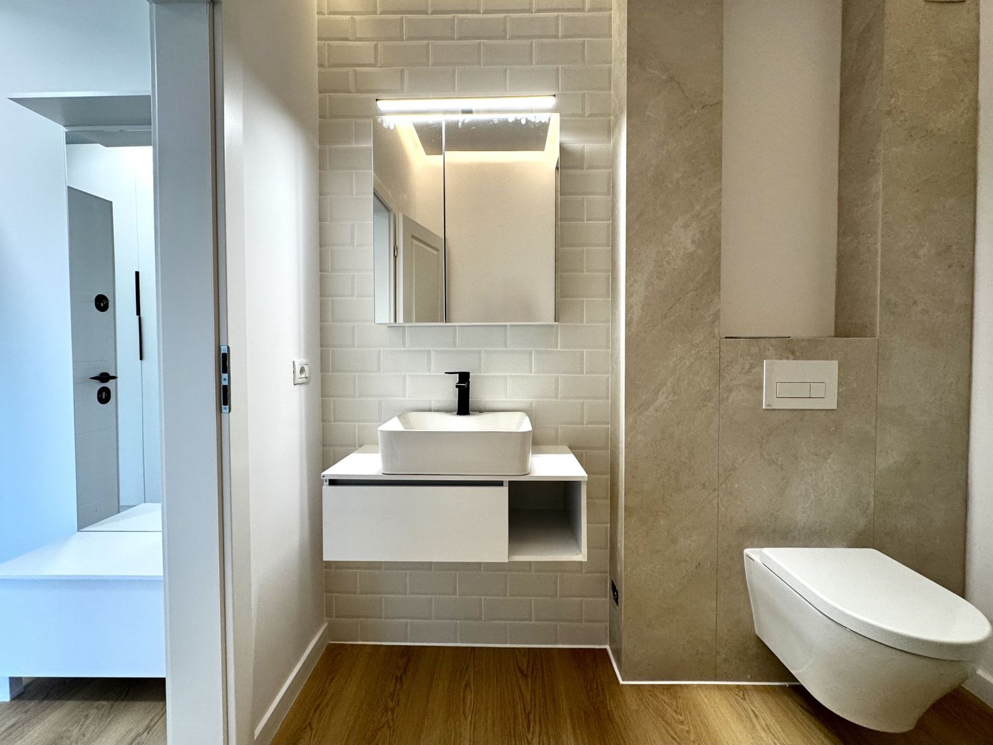 Apartament elegant si sustenabil, prima închiriere, in zona Cetății - Poză 9