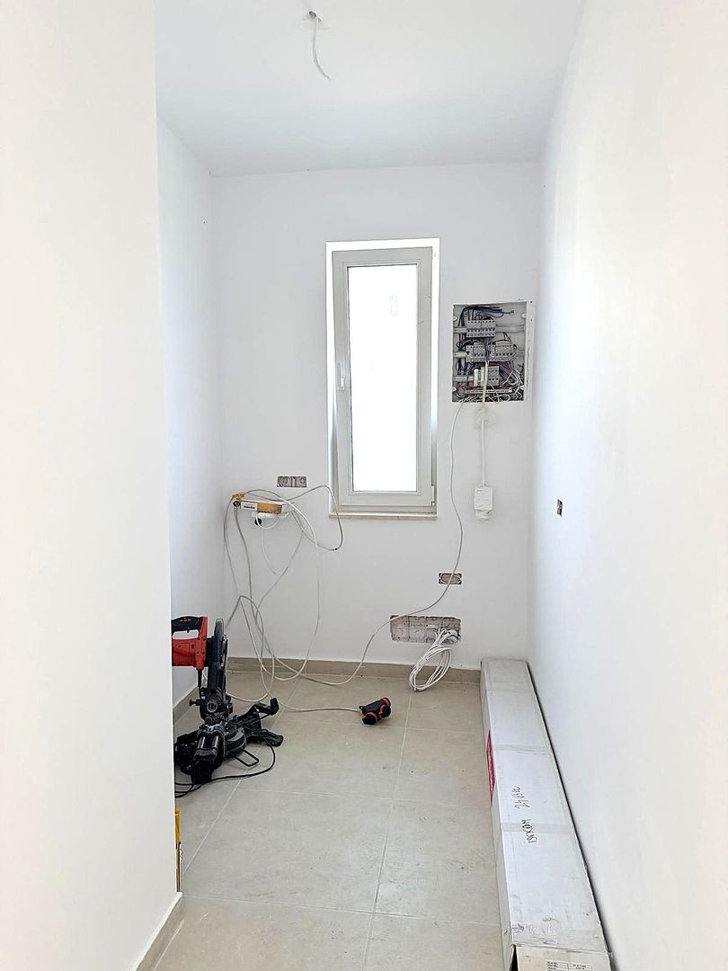 Casa de vanzare pe un singur nivel zona ORIZONT pret 220 negociabil - Poză 6