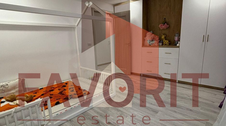 Centrala proprie. Renovat integral. Mobilat si utilat. Etaj intermediar - Poză 12