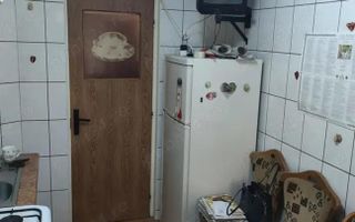 De vanzare Apartament 2 camere Sebastian sector 5 - Poză 6